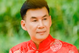 Ca sĩ Đoan Trường: 'Tết năm nào tôi cũng rơi nước mắt'