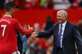 Lời tiên tri của Ferguson về Ronaldo và Messi thành hiện thực