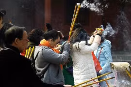 Vào chùa thắp hương lễ Phật, không được ước 3 điều này