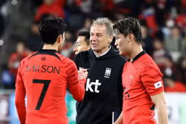 Báo Hàn Quốc chê tuyển Việt Nam... quá yếu