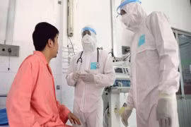 Người mắc COVID-19 sau khi khỏi bệnh cần chú ý những gì?