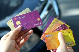 Từ ngày 31/3, sẽ dừng phát hành thẻ ATM từ và thay bằng thẻ ATM có gắn chip