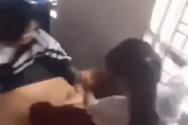 Nữ sinh Hà Nội bị đánh hội đồng, vấn nạn bạo lực học đường lại nóng