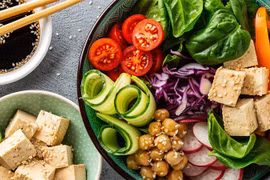 6 nguyên tắc vàng khi ăn uống của những người sống lâu