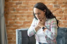 Khi ung thư phát triển tại vùng đầu - cổ, cơ thể sẽ phát ra 4 tín hiệu điển hình sau