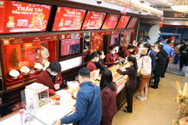 Giá vàng hôm nay 31/3: Vàng dồn dập tăng trở lại