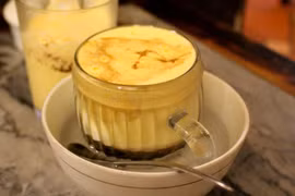 Thức uống của Việt Nam “nức lòng” khách Tây: Giá rẻ bất ngờ, hương vị tuyệt đỉnh!