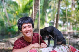 Chàng trai nhận ra cái giá của sự bình yên khi về quê