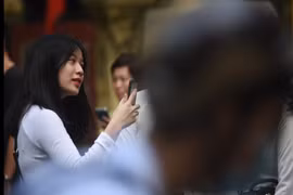 Nữ sinh Hà Nội “đọ sắc” trong tà áo dài ngày khai giảng