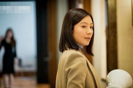 Cô môi giới nhà đất gõ cửa, tôi nghe được câu nói giận tím người 