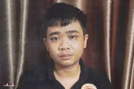 Kẻ dùng súng cướp cửa hàng giữa mùa dịch Covid-19 khai gì?