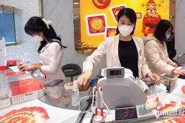 Mua vàng 74 triệu đồng/lượng, đau lòng nhìn giá giảm mãi