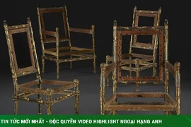 Bí mật 4 chiếc ghế gỗ cũ kĩ lạ lùng có giá gần 30 tỷ