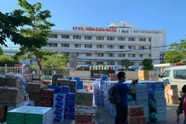 Người dân Đà Nẵng "chi viện" cho tuyến đầu phòng chống COVID-19