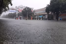 Hai ngày đầu tuần Bắc Bộ, Bắc Trung Bộ có mưa dông, đề phòng mưa đá