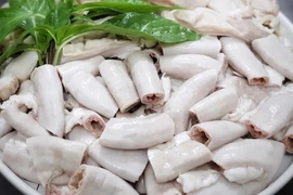 Muốn luộc lòng lợn vừa trắng vừa giòn, thêm vài giọt này vào