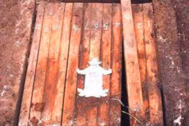 Linh cảm có thứ lạ dưới đất, lão nông báo chuyên gia và cái kết 