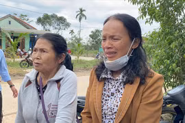 Tìm người mất tích vụ thủy điện Rào Trăng 3: Chờ tin con trong nước mắt