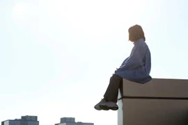 Nam bảo vệ cứu người nhảy lầu nhưng nhận cái kết bất ngờ