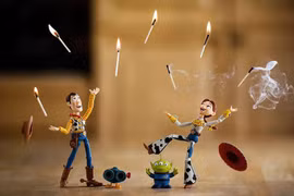 Video: Cứ tưởng phim bom tấn, hoá ra “nhiếp ảnh gia đồ chơi“