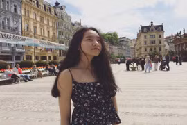 "Đẹp và giỏi", nữ thủ khoa ĐH Huế tạo điểm nhấn trên MXH