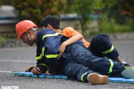 Ngày huấn luyện của “hiệp sĩ” cứu 4 người đuối nước ở biển Vũng Tàu