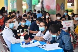 Ngày đầu tiên tổ chức tiêm vaccine Covid-19 cho trẻ 5-11 tuổi ở TP.HCM