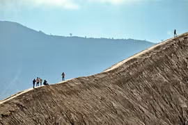 Chàng trai Việt chinh phục cung đường ma mị đẹp nhất Đông Java