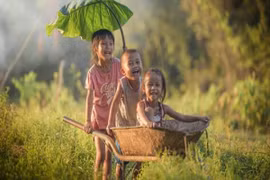 Ảnh siêu xe cút kít “có 1-0-2” thế hệ 7x trông thấy... giật mình