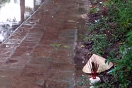 Vợ trưởng công an phường bị đâm chết trên phố