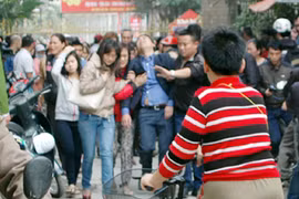 Tại sao hung thủ tự sát sau khi giết hai cụ già?