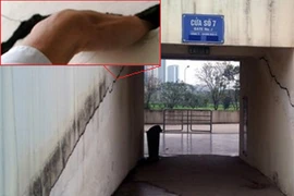 SVĐ Mỹ Đình: Tường nứt, đầy rêu... làm quán cafe, lớp học 