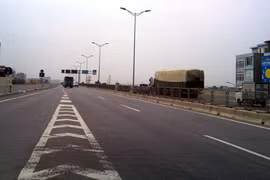 “Bắt lỗi” lún mặt đường cầu cạn hiện đại nhất VN