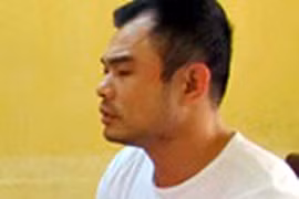 Bị người nhắn tin tán tỉnh vợ chém nhập viện