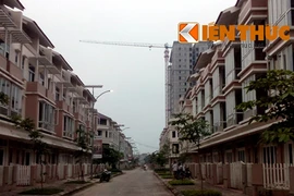 Hàng trăm biệt thự liền kề cực hoành tráng bị bỏ hoang