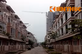 Hàng trăm biệt thự liền kề cực hoành tráng bị bỏ hoang