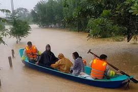 Thời tiết ngày 18/10: Trung Bộ tiếp tục có mưa to đến rất to