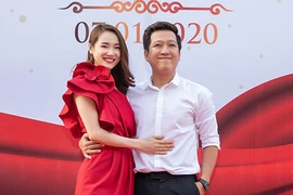 Phim triệu đô có Trường Giang vướng kiểm duyệt, Nhã Phương phản ứng sao?