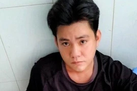 Bắt thêm thành viên băng tín dụng đen tra tấn người như thời trung cổ