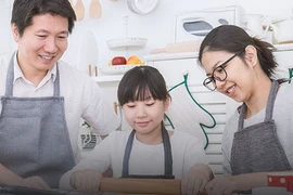 Phì cười vì "tuyệt tác" nhặt rau muống của nữ sinh