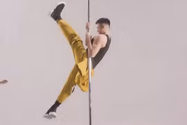 Khả năng múa cột của Trọng Hiếu như thế nào? 