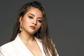 Hà Thu "Giọng hát Việt" thú nhận bị tình cũ phát tán clip nóng