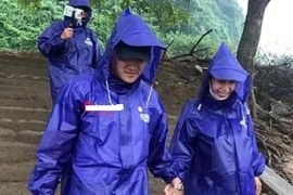 Thủy Tiên mất ăn mất ngủ vì từ thiện, Công Vinh ra tối hậu thư