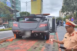  Vượt đèn đỏ ở Đà Nẵng, dàn siêu xe bị phạt 167 triệu đồng