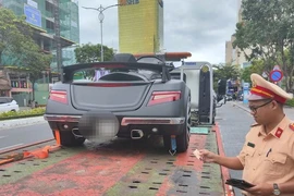  Vượt đèn đỏ ở Đà Nẵng, dàn siêu xe bị phạt 167 triệu đồng