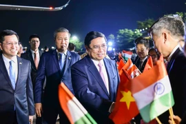 Thủ tướng Phạm Minh Chính đến New Delhi bắt đầu chuyến thăm Ấn Độ