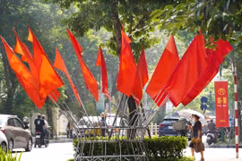 Hà Nội rực rỡ cờ hoa chào mừng ngày Giải phóng Thủ đô 10/10