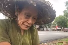 Cụ bà nhặt ve chai từ chối nhận nhà để nhường người khác…