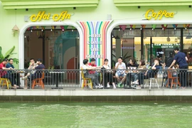 Thiên đường ẩm thực phía đông - điểm hẹn mới của giới trẻ Hà thành