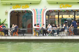 Thiên đường ẩm thực phía đông - điểm hẹn mới của giới trẻ Hà thành